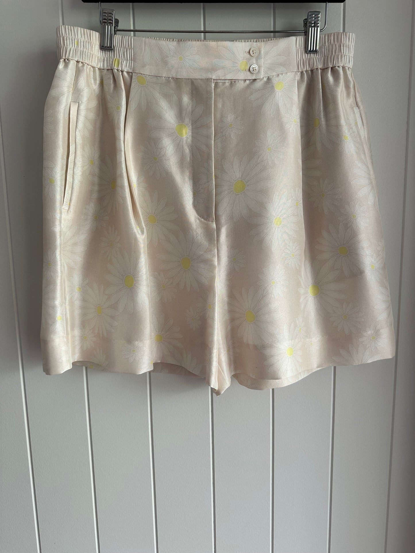 Oroton Daisy Print Shorts