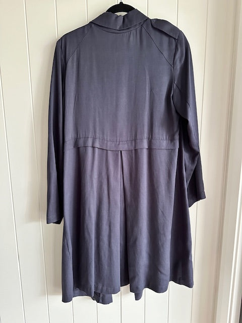 Blue Illusion Trench