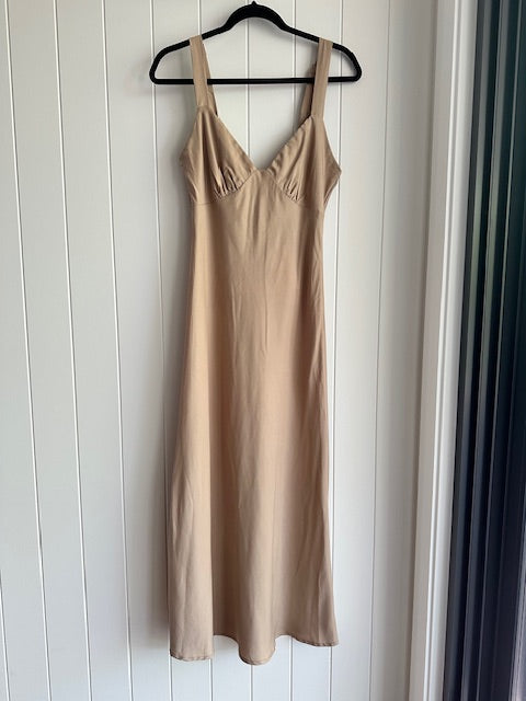 Lulu and Rose Mabel Midi Dress